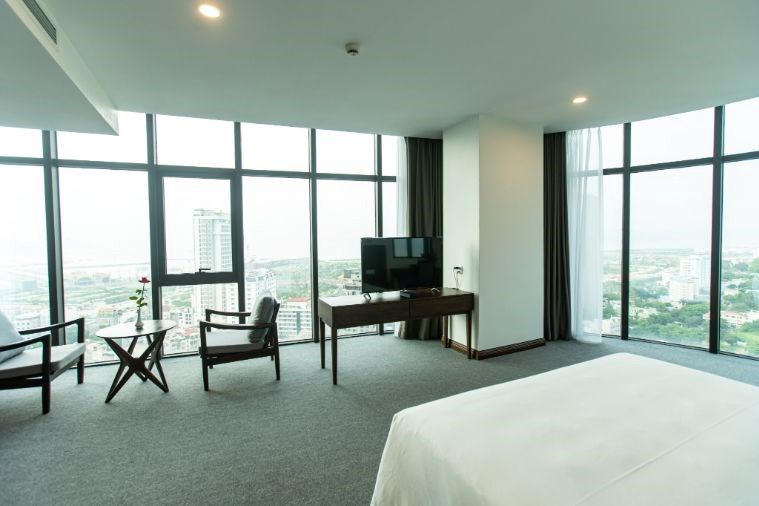 Khách Sạn Peace Hạ Long